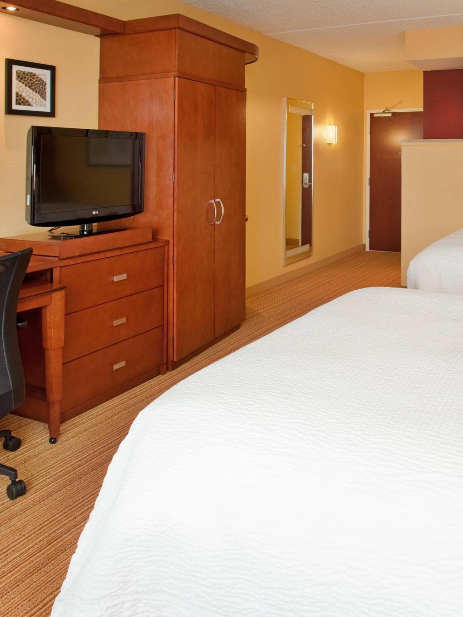 Courtyard By Marriott Pittsburgh North/cranberry Woods 3* Cranberry Township