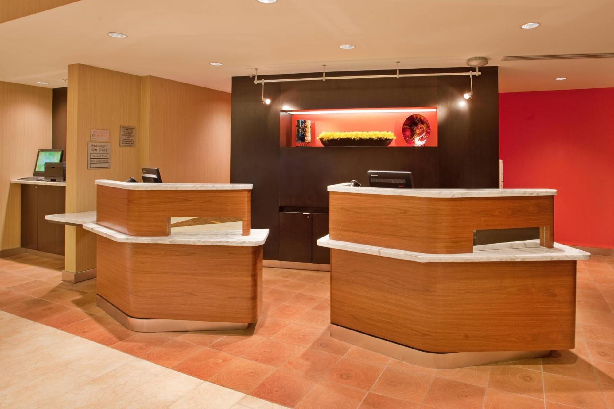 Hotel Courtyard By Marriott Pittsburgh North/cranberry Woods 3*