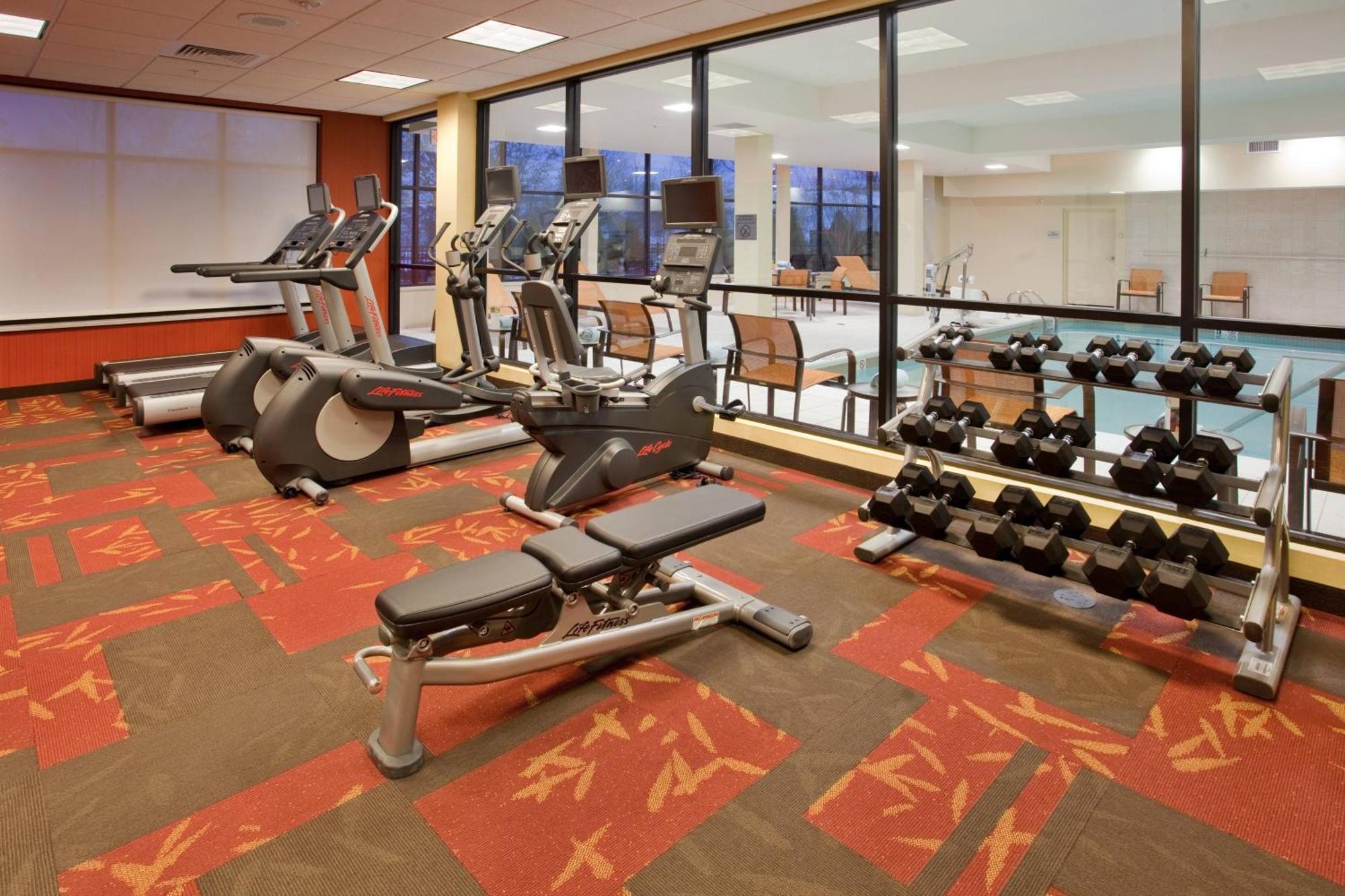 Courtyard By Marriott Pittsburgh North/cranberry Woods 3*